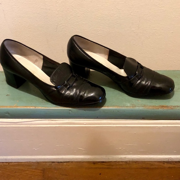 Vintage Red Cross Black Shoes Flats 1960s 8 1/2 - Picture 6 of 7